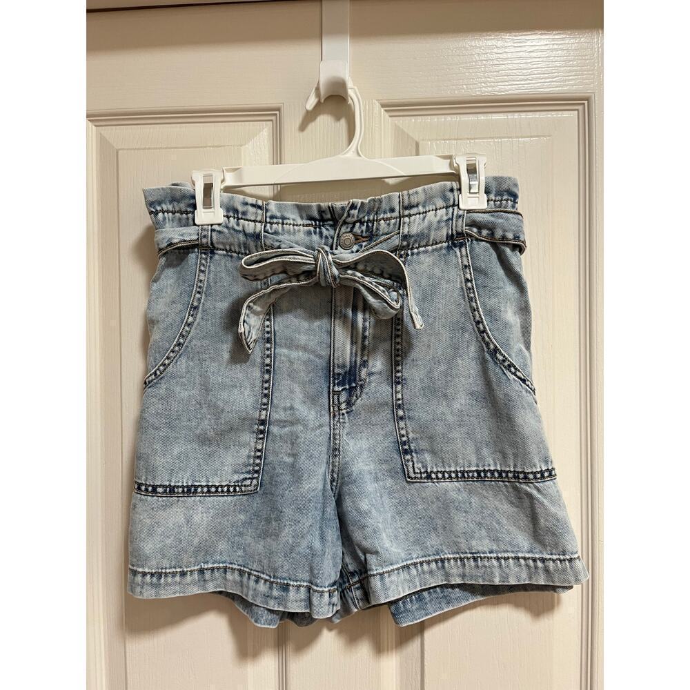 Banana Republic High Waisted Light Wash Shorts 4” Tie Waist Sz 8 Cotton Blend